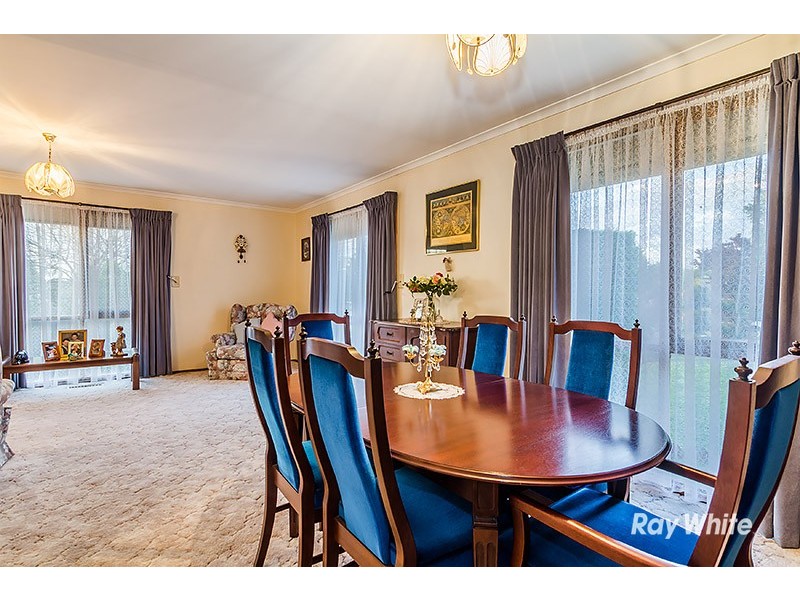 5 Salignus Court, Narre Warren VIC 3805