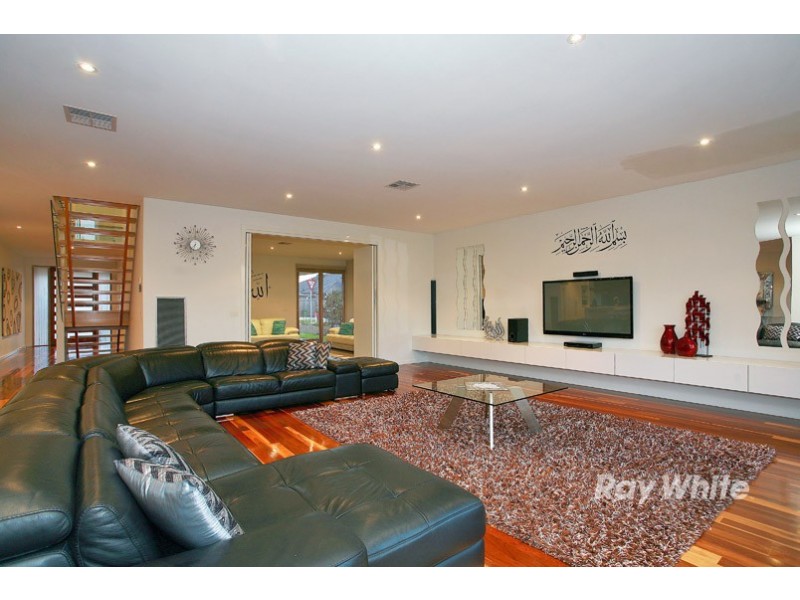 16 Carbine Way, Lyndhurst VIC 3975