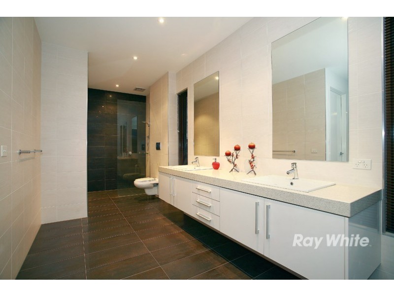 16 Carbine Way, Lyndhurst VIC 3975