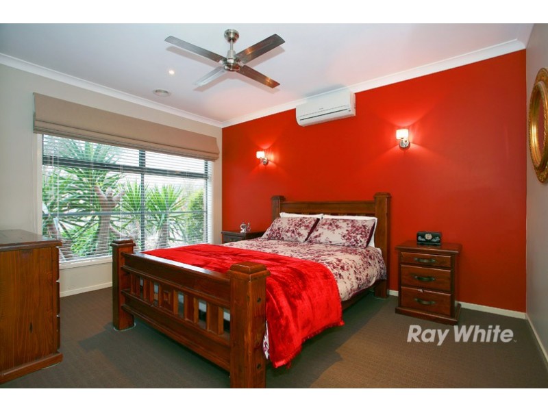 41 Bluemist Circuit, Lyndhurst VIC 3975