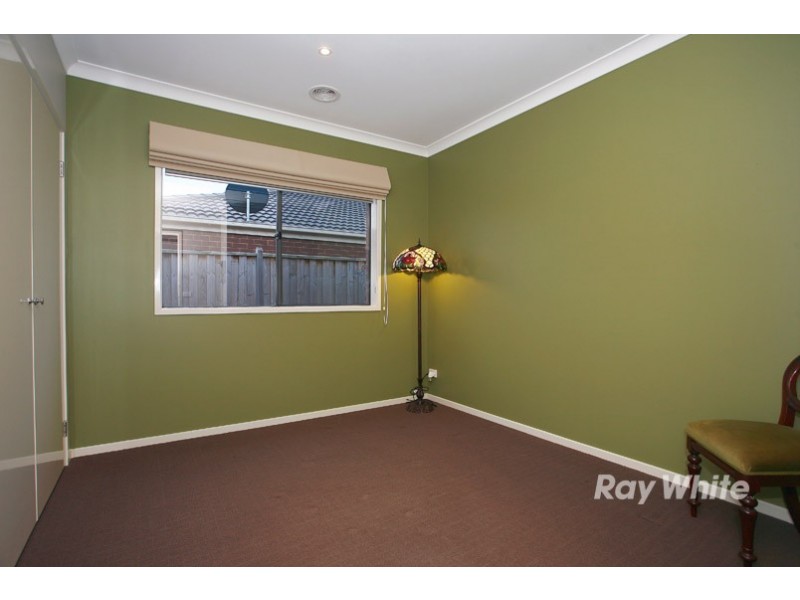 41 Bluemist Circuit, Lyndhurst VIC 3975