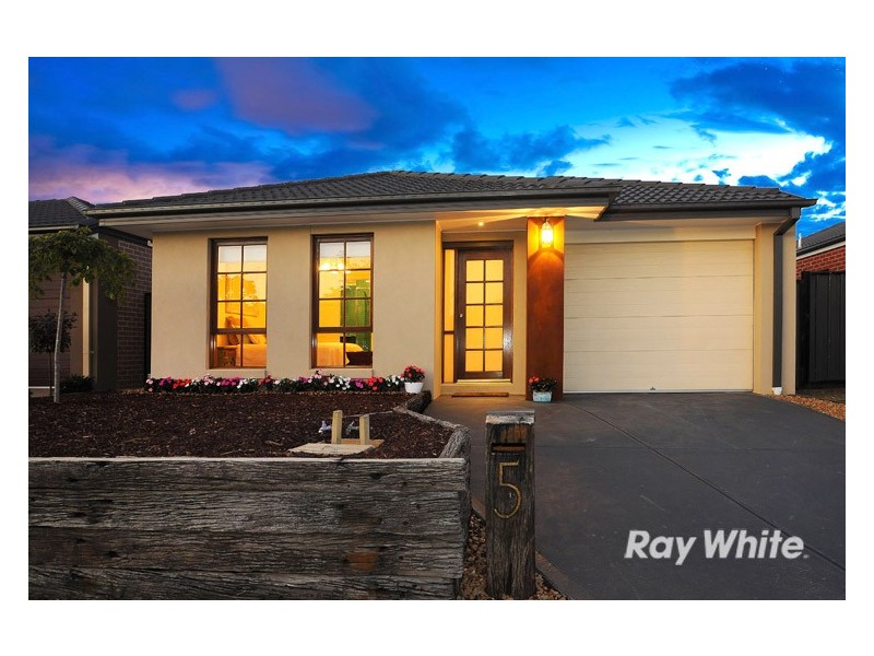 5 Tawleed Grove, Clyde North VIC 3978
