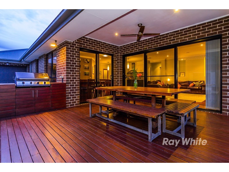 25 Henning Avenue, Lynbrook VIC 3975