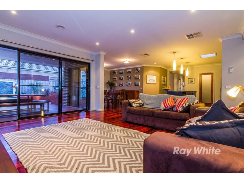 25 Henning Avenue, Lynbrook VIC 3975