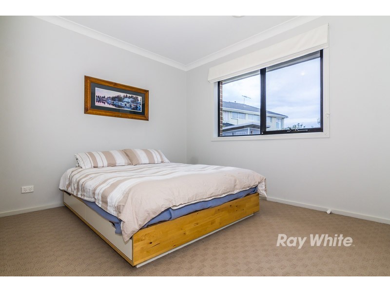 25 Henning Avenue, Lynbrook VIC 3975
