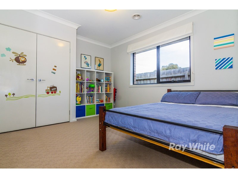 25 Henning Avenue, Lynbrook VIC 3975