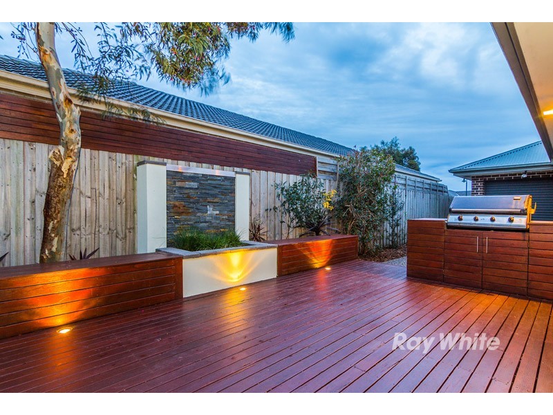 25 Henning Avenue, Lynbrook VIC 3975