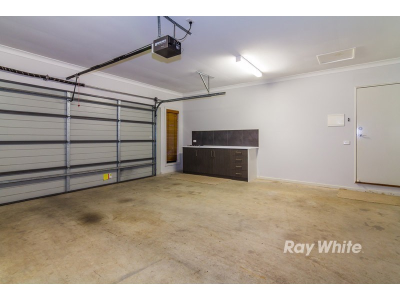 25 Henning Avenue, Lynbrook VIC 3975