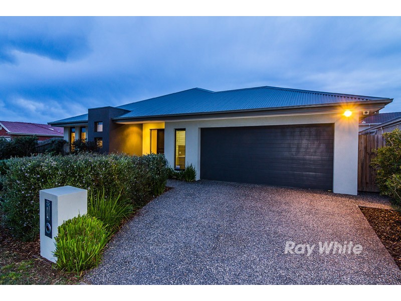 25 Henning Avenue, Lynbrook VIC 3975