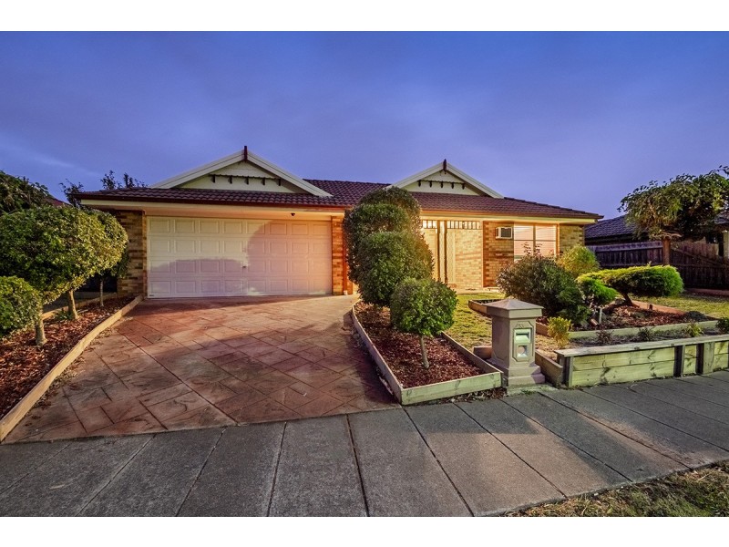 53 Cato Parkway, Lynbrook VIC 3975