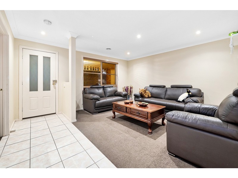 53 Cato Parkway, Lynbrook VIC 3975