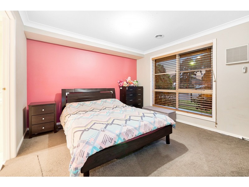 53 Cato Parkway, Lynbrook VIC 3975