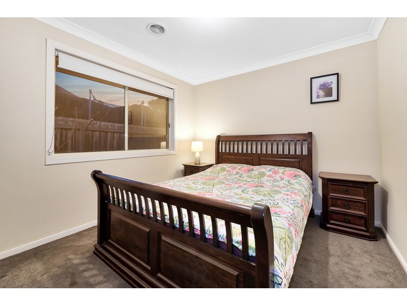 53 Cato Parkway, Lynbrook VIC 3975