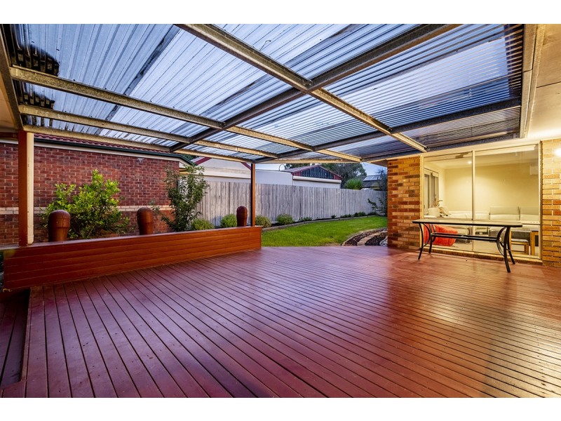 53 Cato Parkway, Lynbrook VIC 3975