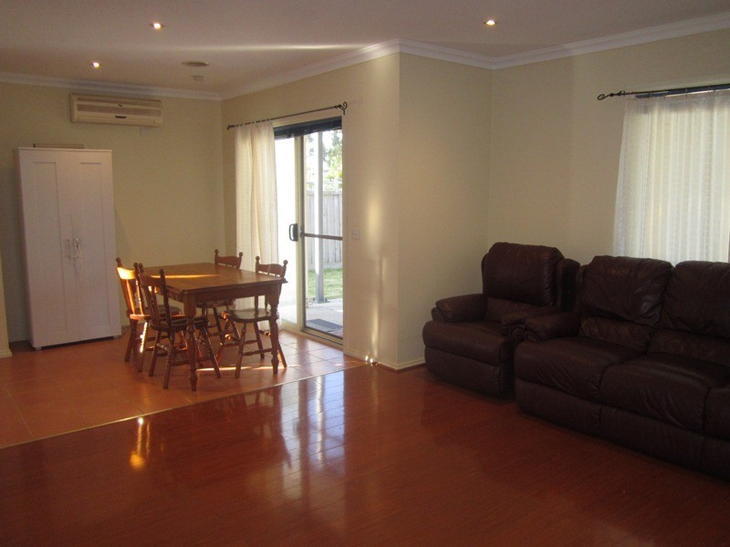 4 Silverwattle Drive, Lyndhurst VIC 3975