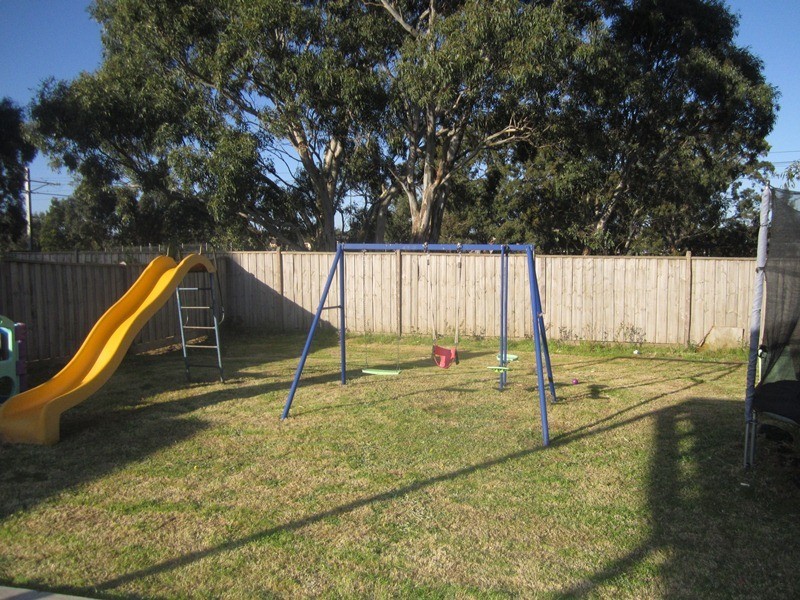 4 Silverwattle Drive, Lyndhurst VIC 3975