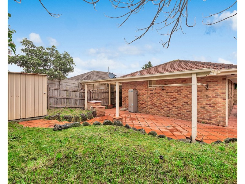 31 Rachel Drive, Cranbourne North VIC 3977