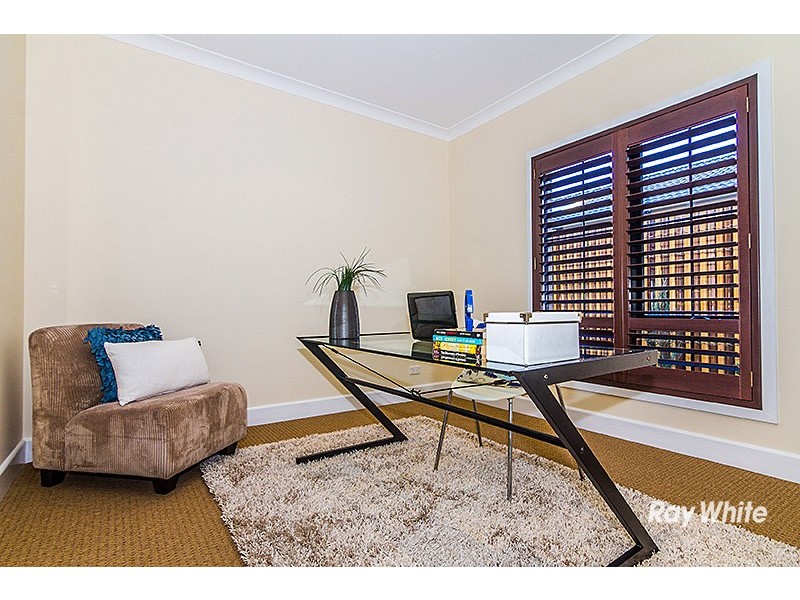 6 Ascent Drive, Cranbourne North VIC 3977