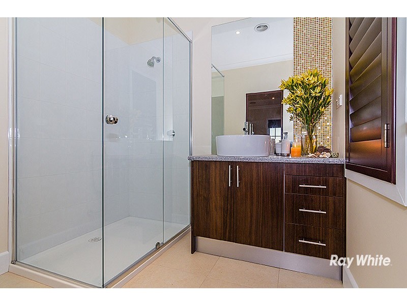 6 Ascent Drive, Cranbourne North VIC 3977