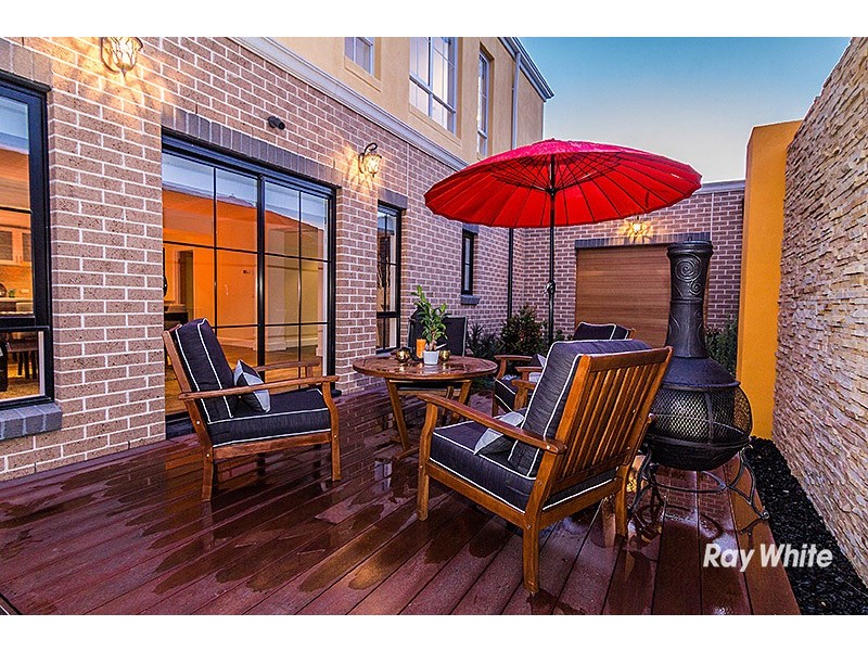 6 Ascent Drive, Cranbourne North VIC 3977