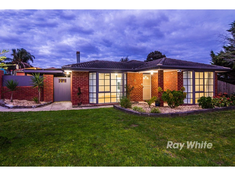 8 Pentland Drive, Narre Warren VIC 3805
