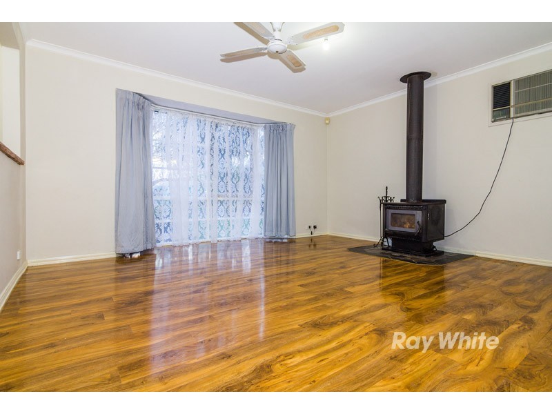 8 Pentland Drive, Narre Warren VIC 3805