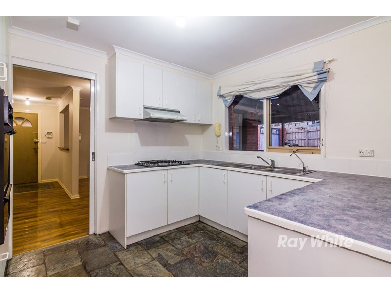 8 Pentland Drive, Narre Warren VIC 3805