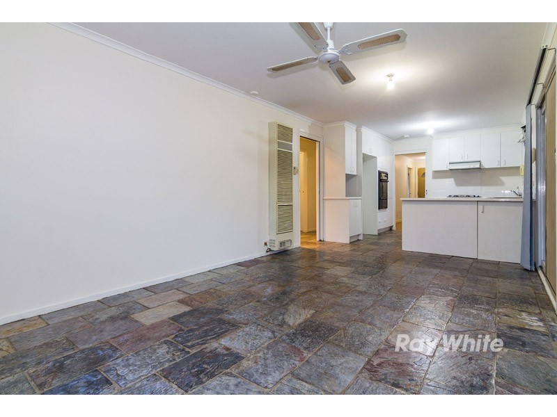 8 Pentland Drive, Narre Warren VIC 3805