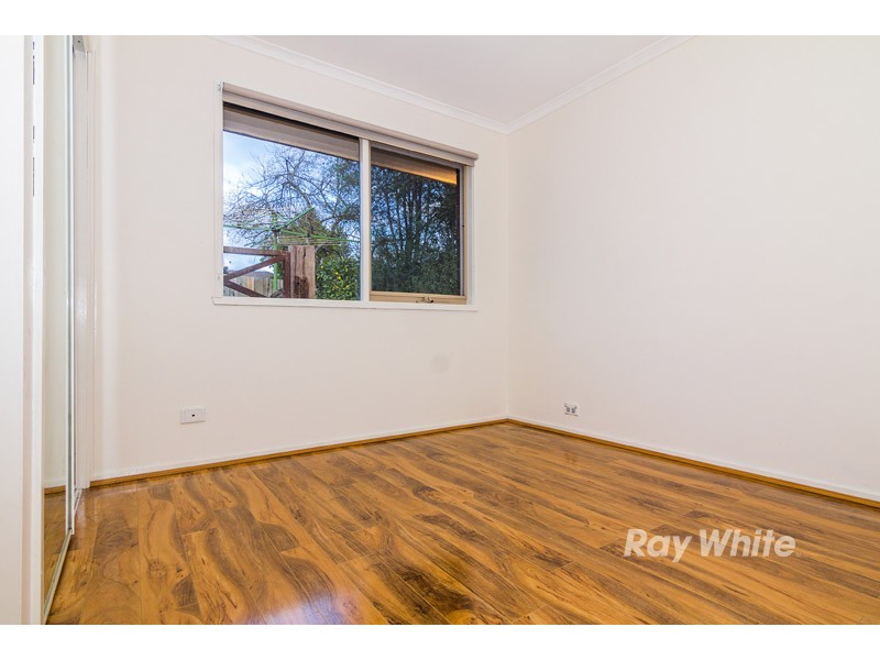8 Pentland Drive, Narre Warren VIC 3805