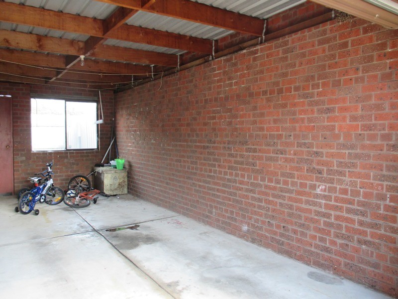 2/94 Circle Drive, Cranbourne VIC 3977