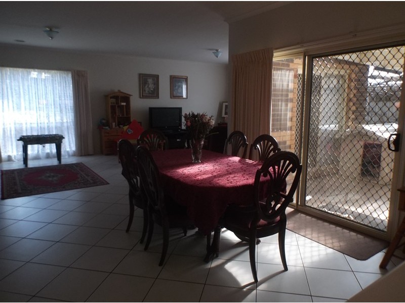 14 Dorchester Drive, Narre Warren South VIC 3805