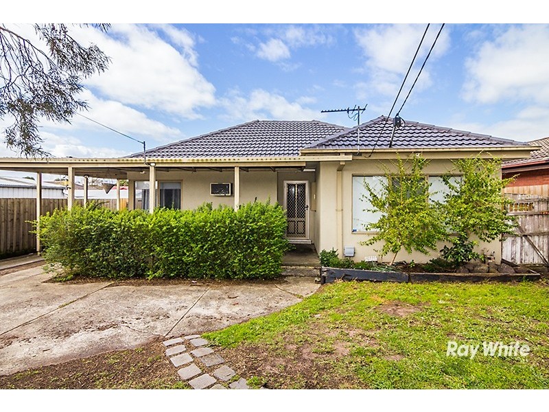 16 Jillian Street, Cranbourne VIC 3977