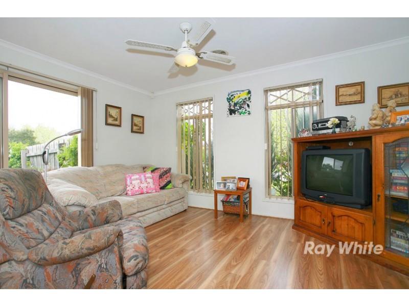 34 Bellbrae Crescent, Cranbourne West VIC 3977