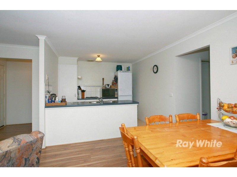 34 Bellbrae Crescent, Cranbourne West VIC 3977