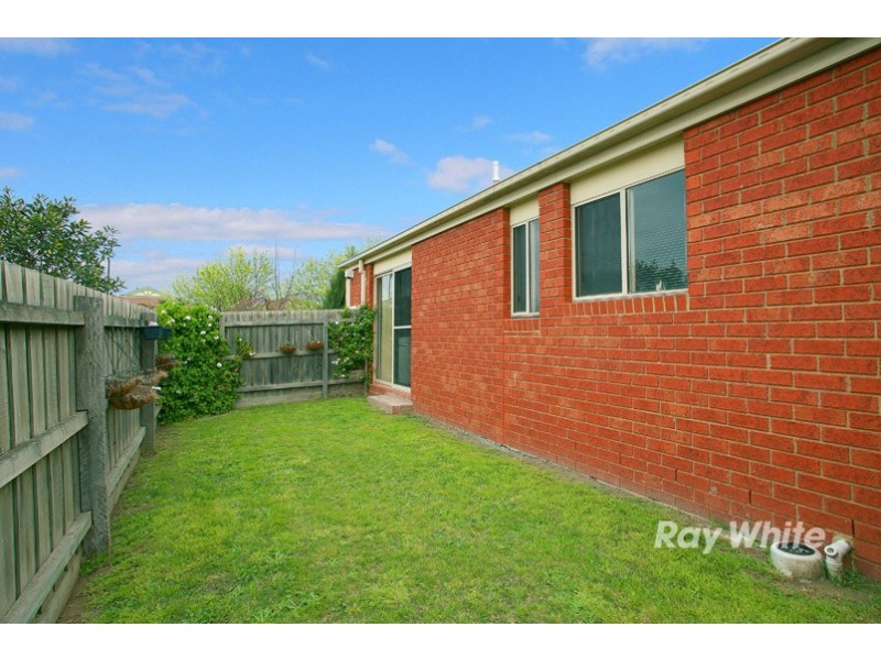 34 Bellbrae Crescent, Cranbourne West VIC 3977