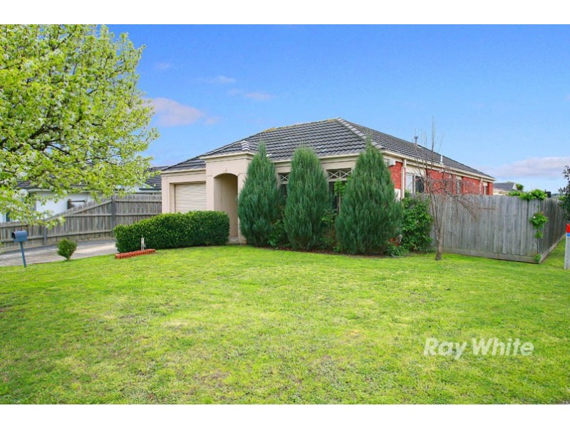 34 Bellbrae Crescent, Cranbourne West VIC 3977