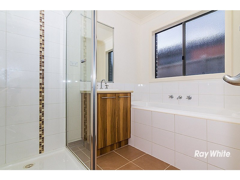 7 Snowdonia Road, Cranbourne North VIC 3977