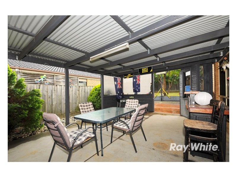 35 Central Parkway, Cranbourne West VIC 3977