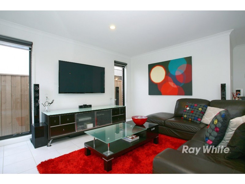 12 Hugden Road, Lyndhurst VIC 3975