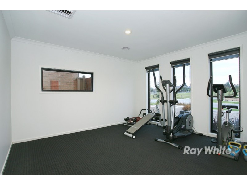 12 Hugden Road, Lyndhurst VIC 3975