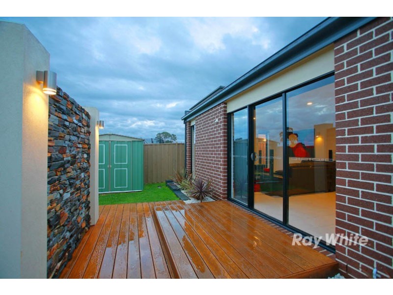 12 Hugden Road, Lyndhurst VIC 3975