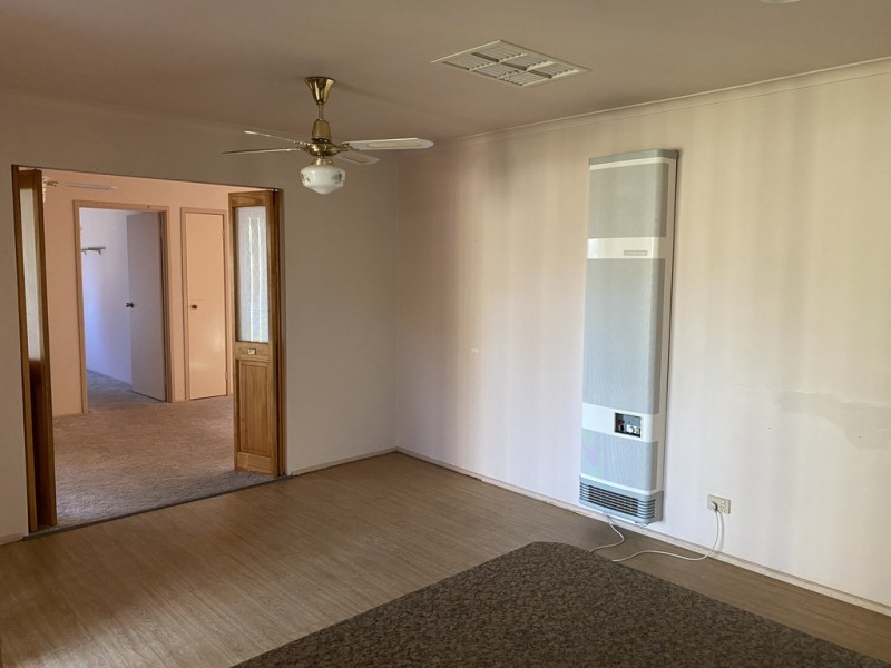 9 Maltravers Crescent, Cranbourne North VIC 3977