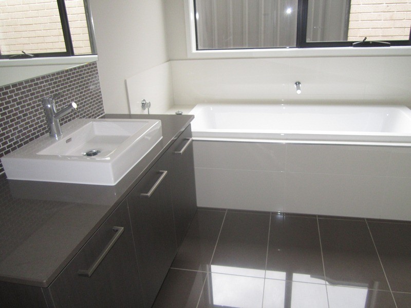 18 Westphalian Rise, Clyde North VIC 3978