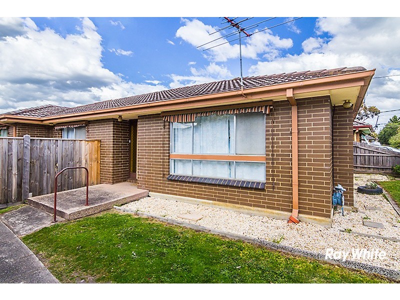 42 Lurline Street, Cranbourne VIC 3977