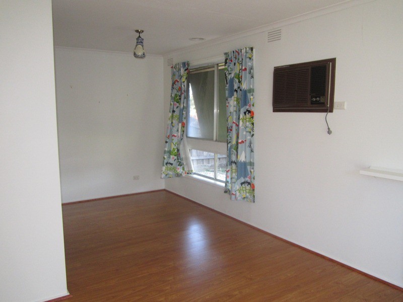 42 Lurline Street, Cranbourne VIC 3977