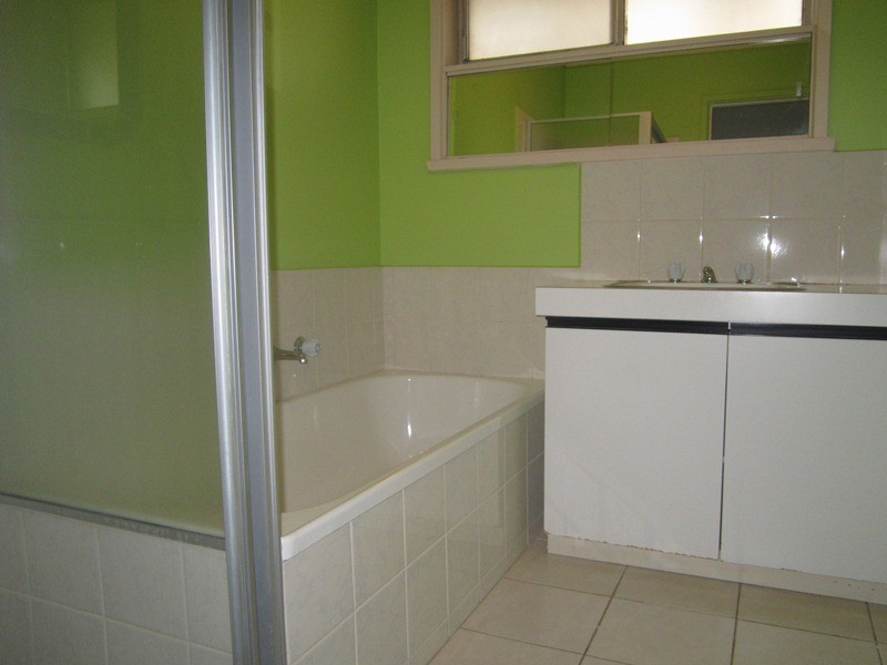 42 Lurline Street, Cranbourne VIC 3977