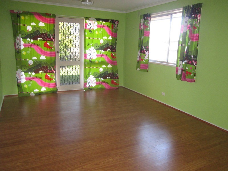 42 Lurline Street, Cranbourne VIC 3977