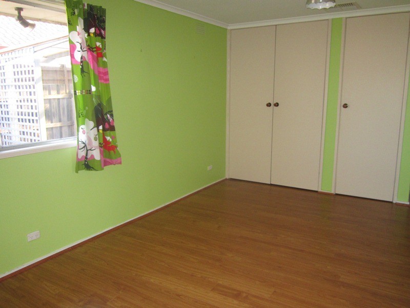 42 Lurline Street, Cranbourne VIC 3977