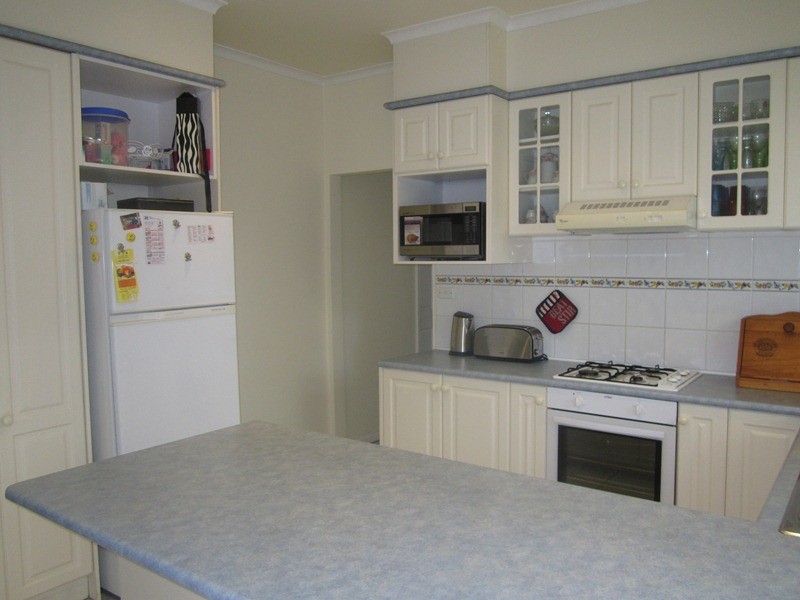 9 Damian Court, Cranbourne VIC 3977