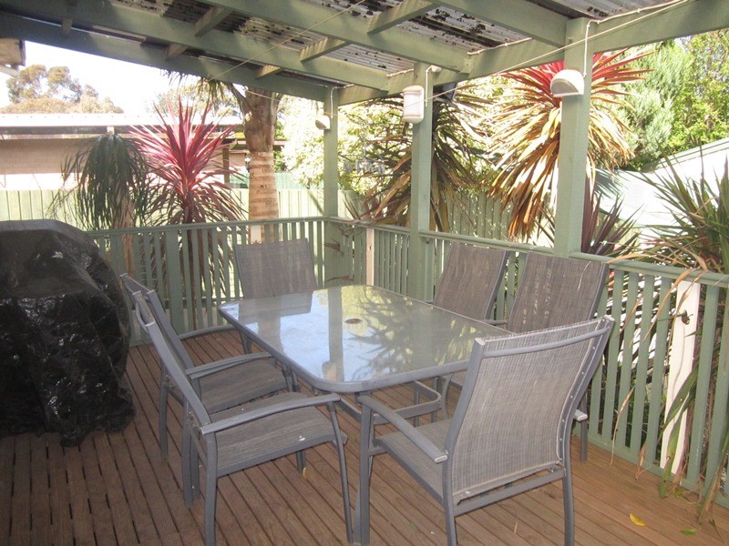 9 Damian Court, Cranbourne VIC 3977